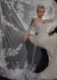 Romantic Long Wedding Dresses White Mermaid Strapless Lace Long Wedding Dress For Brides Fitted With Train Bridal Gowns HZ0311