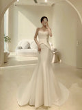 Elegant Wedding Dresses Mermaid Strapless Satin White Sleeveless Brides Dress Fitted Bridal Gowns HZ0311