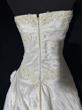 Timeless Long Wedding Gowns 70s Ideas Classy A line Halter Dresses Bohemian Style for Bride With Fitted Pleated Bridal Gown HZ0311