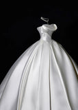 Princess Long Wedding Gowns Ball Gown Sweetheart Sleeveless Satin for Bride With Pleated Train White Bridal Dress HZ0311