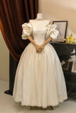 Romantic Women's Ball Gown Sweetheart With Sleeves Appliqued Ivory Lace Satin Sweep Train Wedding Dresses HZ0311