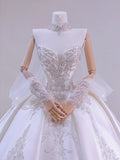 Romantic Women's Ball Gown Sweetheart With Long Sleeves Appliqued White Lace Satin Sweep Train Wedding Dresses HZ0311