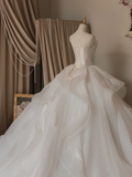 Ethereal Ball Gown Strapless Sleeveless Tulle Fitted Corset Long Wedding Dress Bride Gowns Lace Wedding Dresses HZ0311