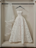 Ethereal Ball Gown Strapless Sleeveless Lace Fitted Corset Long Wedding Dress Bride Gowns Lace Wedding Dresses HZ0311