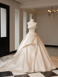 Fancy Ball Gown Strapless Fitted Corset Ruffles Satin Wedding Dress Bride Gowns Wedding Dresses HZ0311